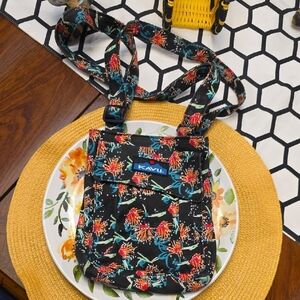 Kavu Black Floral Crossbody Bag